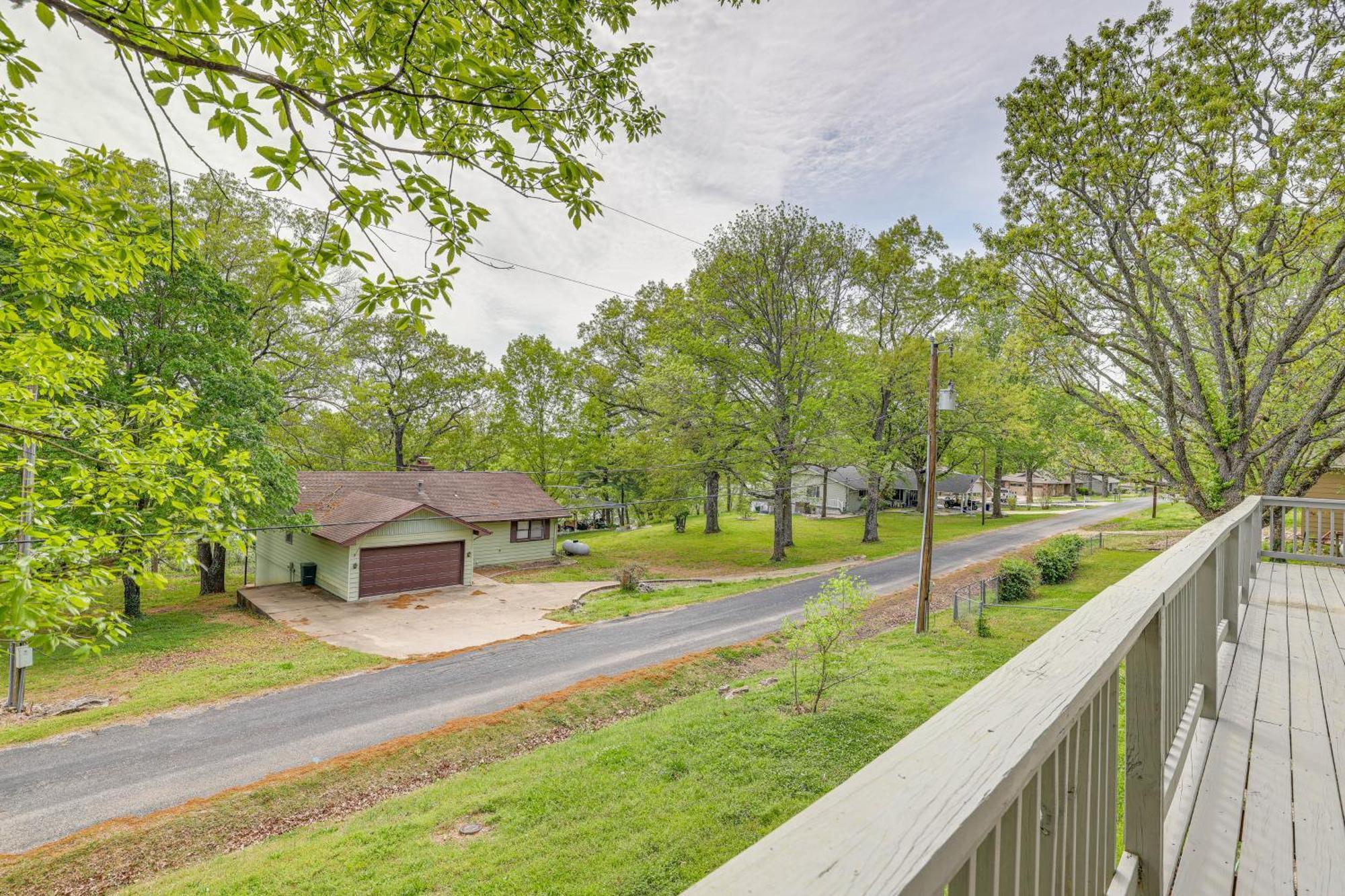 Shell Knob Home With Deck And Table Rock Lake View Exteriör bild